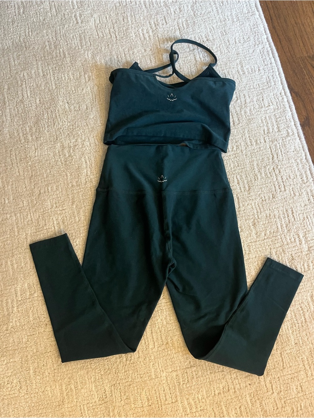 Beyond yoga High-Rise Dark Green Performance Leggings & Crop Top Set